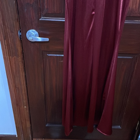 FINAL PRICE ❤️- Satin Red Gown - Picture 7 of 8